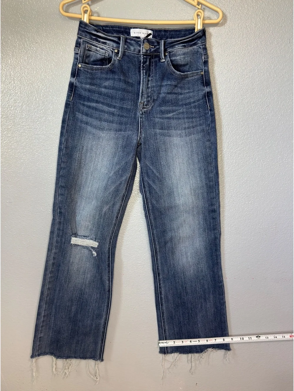 Risen Jeans Womens 5/27 Medium Wash Distressed Raw Hem Cropped Denim - Picture 10 of 10